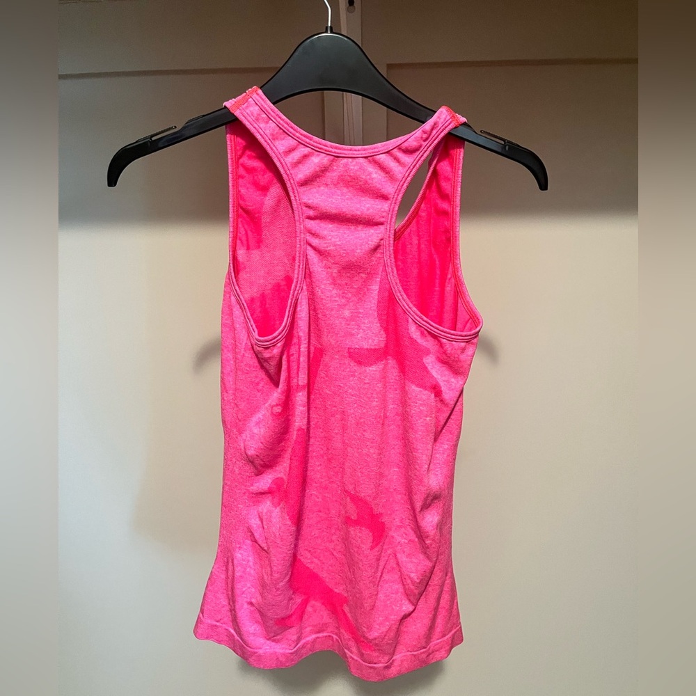 Oiselle Bright Pink (Saturday) Flyte Tank - Picture 3 of 5